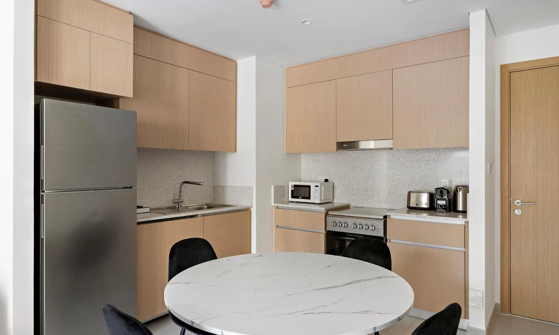 アパート 1Br Summer 4 Direct Beach Access ドバイ