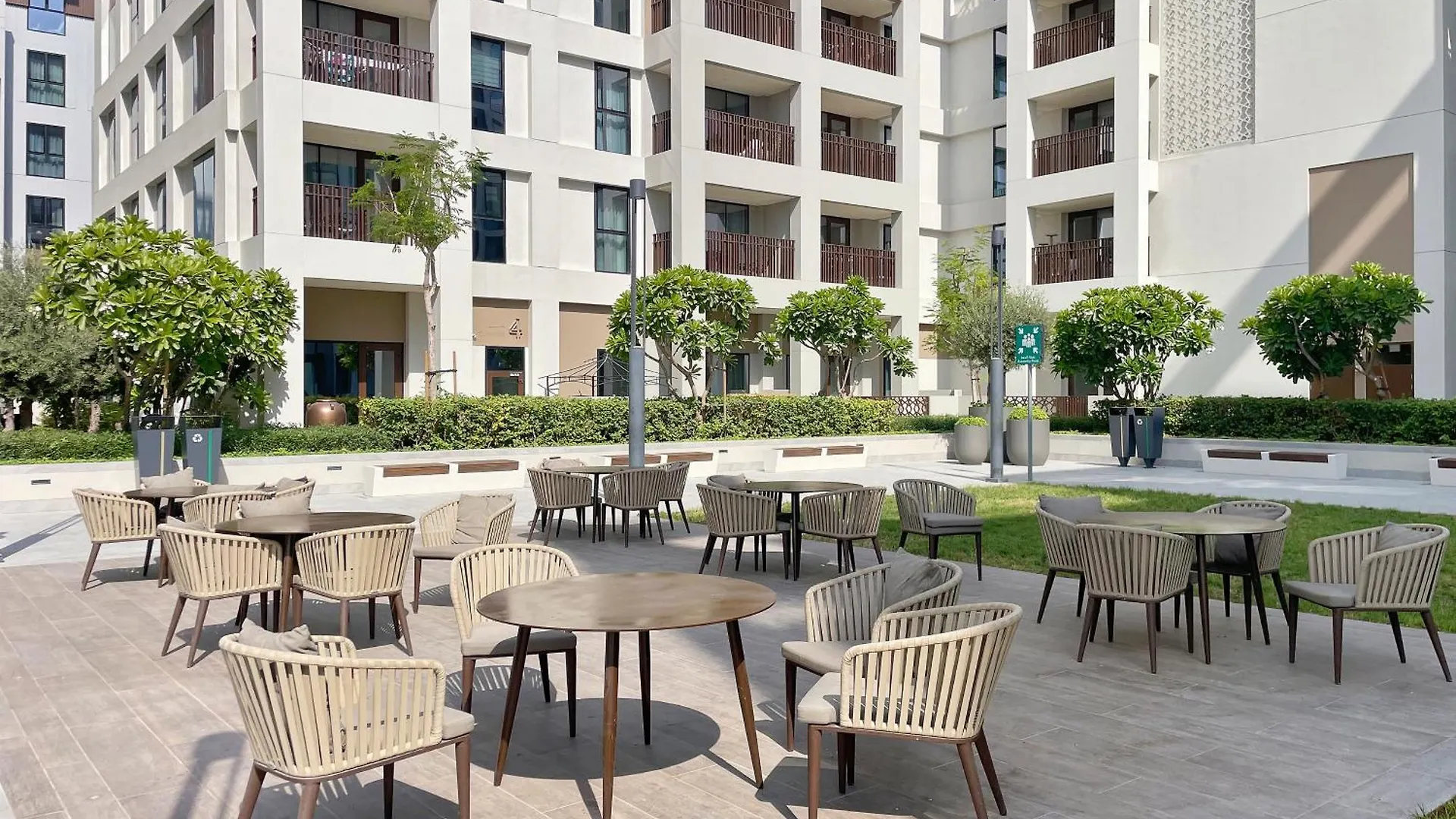 1Br Summer 4 Direct Beach Access ドバイ アラブ首長国連邦
